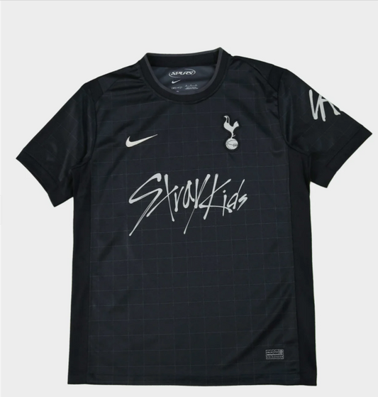 Camiseta Tottenham X Stray Kids